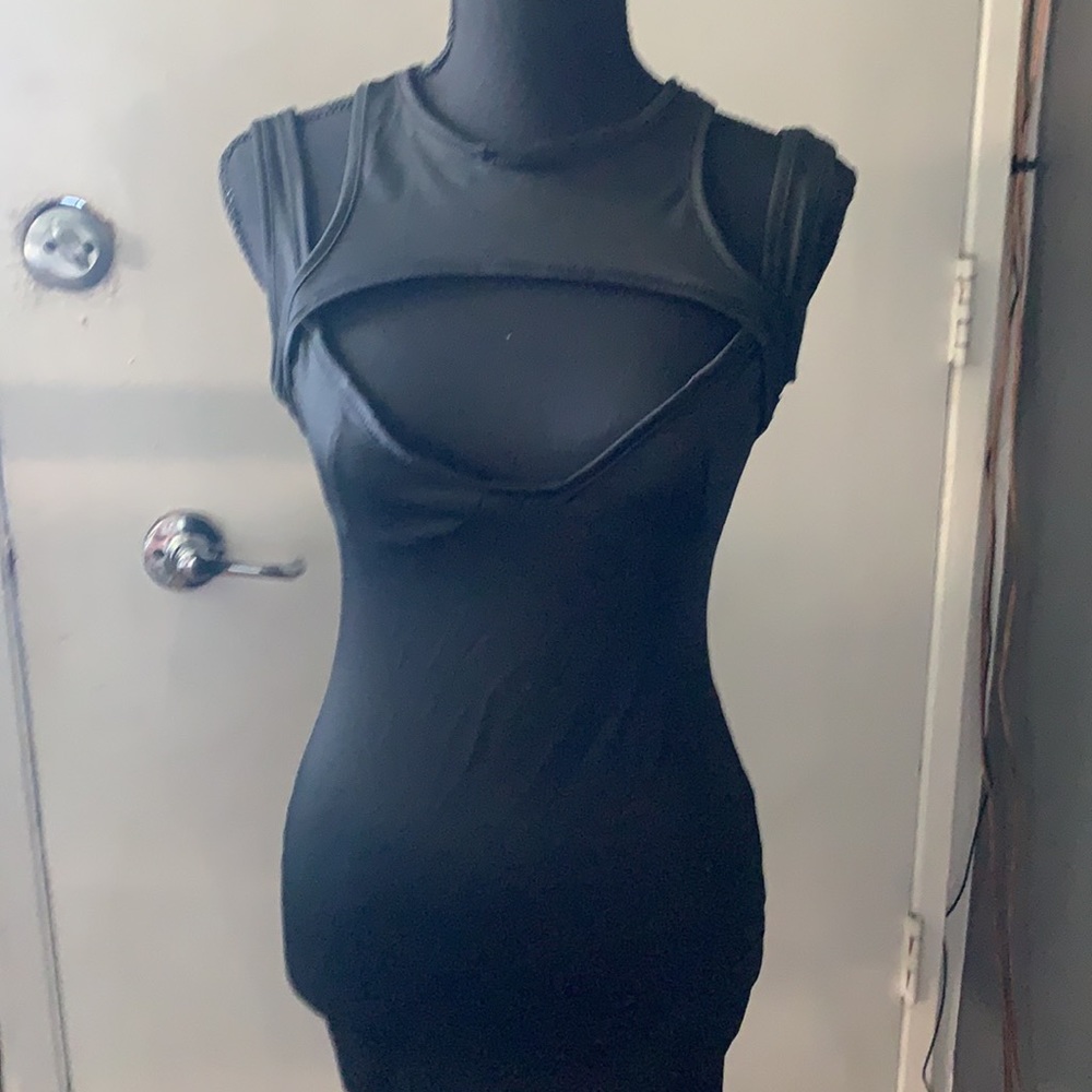 Dress - Picture 2 of 6